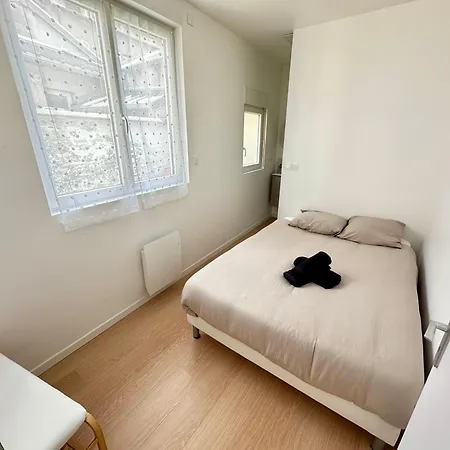 En Rez De Chaussee Avec Exterieur