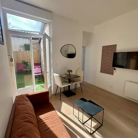 En Rez De Chaussee Avec Exterieur Apartment Abbeville