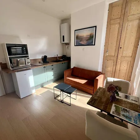 Apartment En Rez De Chaussee Avec Exterieur